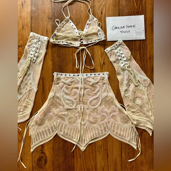 Vanishing Fae pink set in size medium - Picture 3 of 5